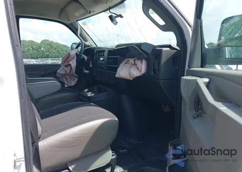 2019 GMC Savana 2500 Work Van из США, поврежденный, VIN 1GTW7AFGXK1225829